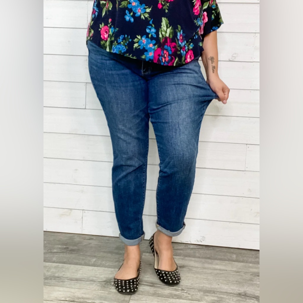 Judy Blue “One Fine Day” Boyfriend Jeans. Nwot